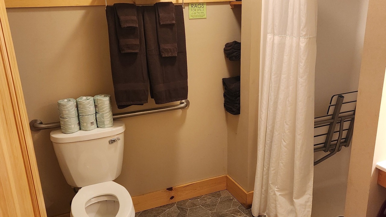 Photo of Bathroom in Clearville