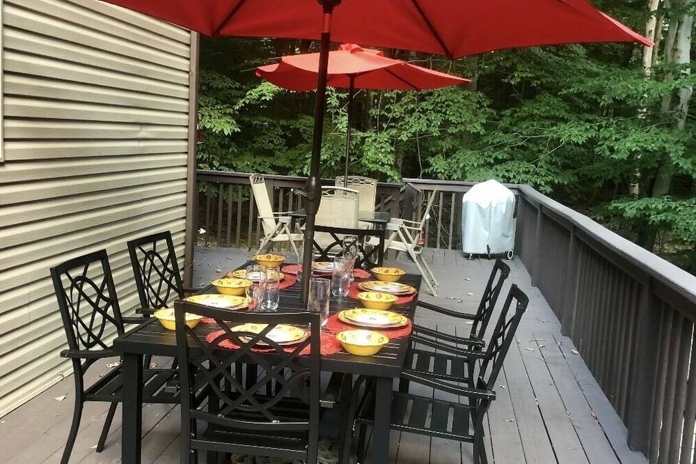 Photo of Patio Balcony in Lake Ariel