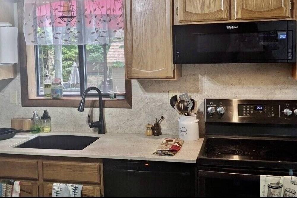 Photo of Kitchen in Lake Ariel