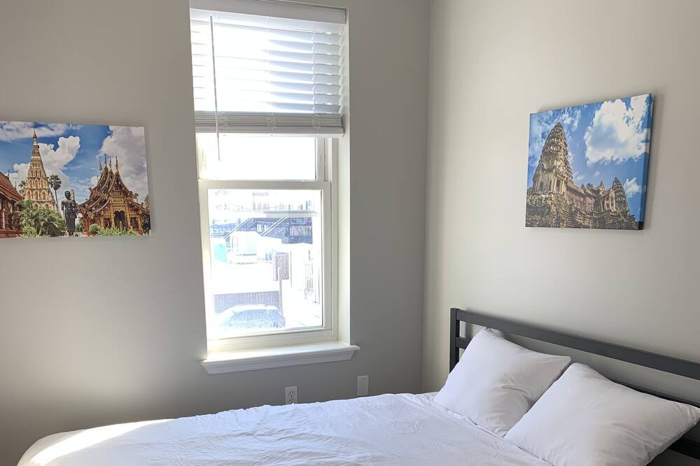 Photo of Bedroom in Petworth