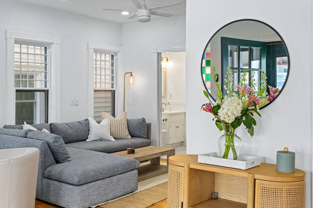 Photo of Livingroom in Ocean Grove