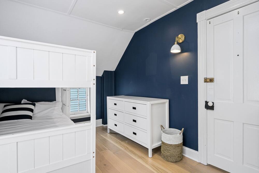 Photo of Bedroom in Ocean Grove
