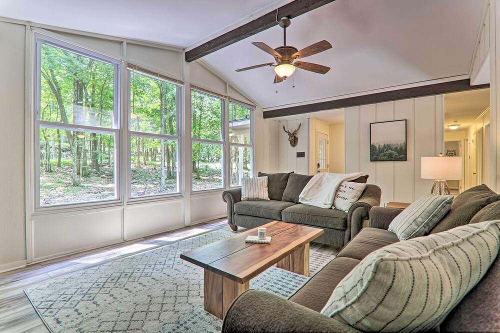 Photo of Bedroom in Lake Harmony Estates