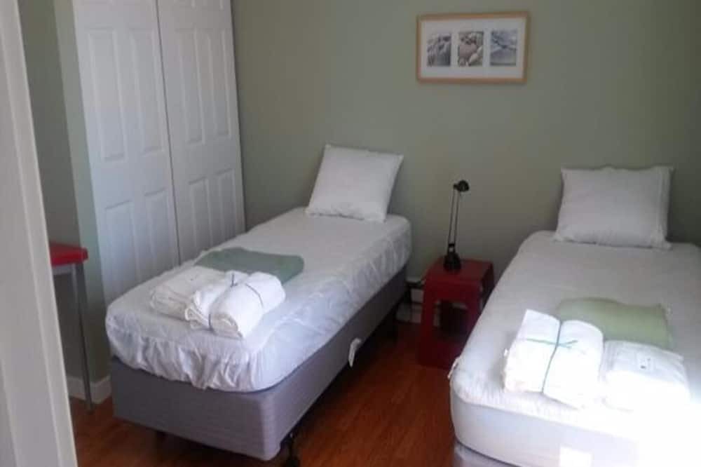Photo of Bedroom in Loveladies