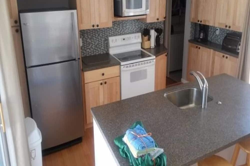 Photo of Kitchen in Loveladies