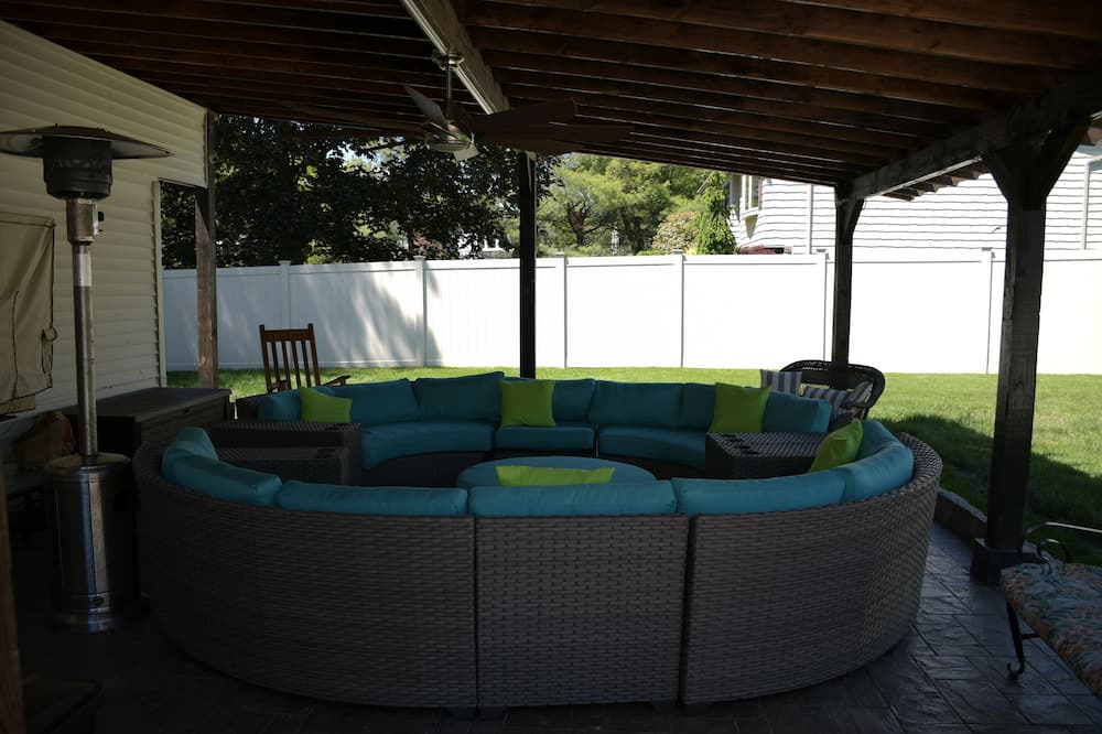 Photo of Patio Balcony in Valley Cottage