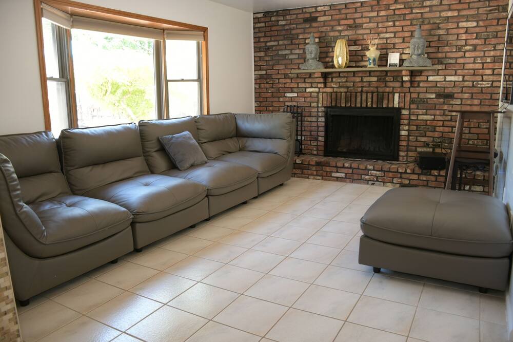 Photo of Livingroom in Valley Cottage