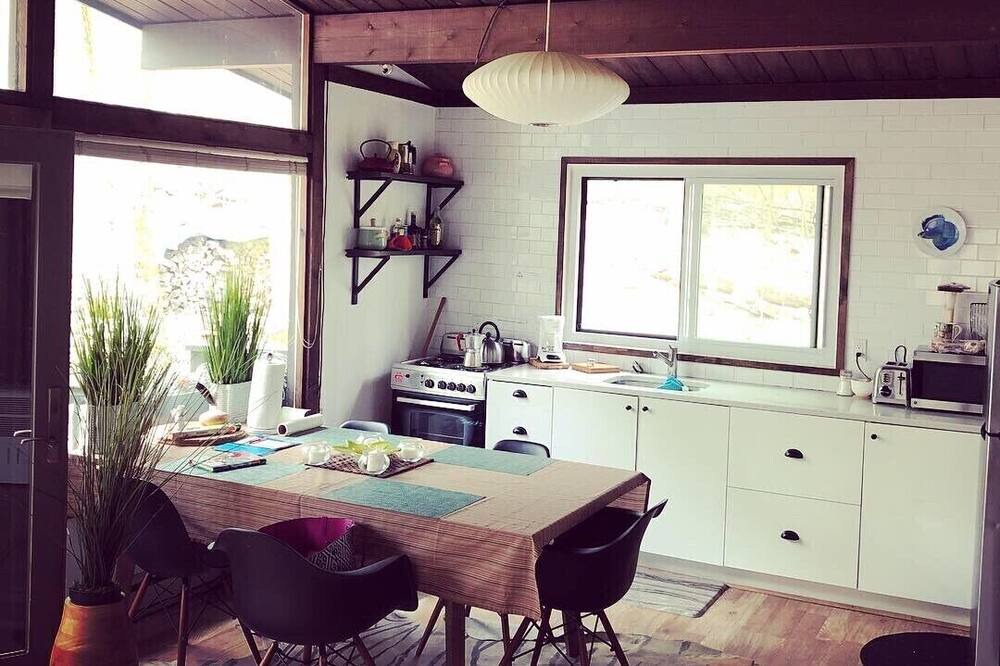 Photo of Kitchen in Pocono Mountain Lake