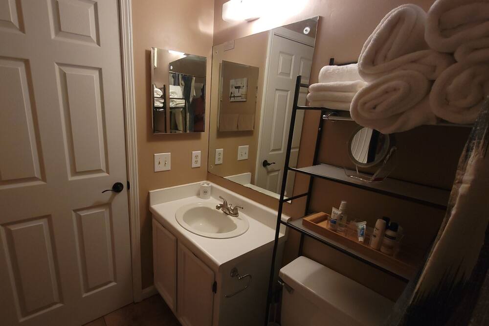 Photo of Bathroom in Claysburg