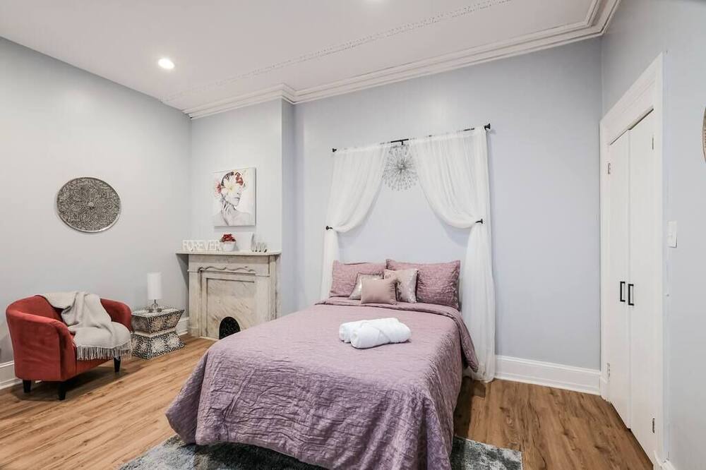 Photo of Bedroom in Spring Garden