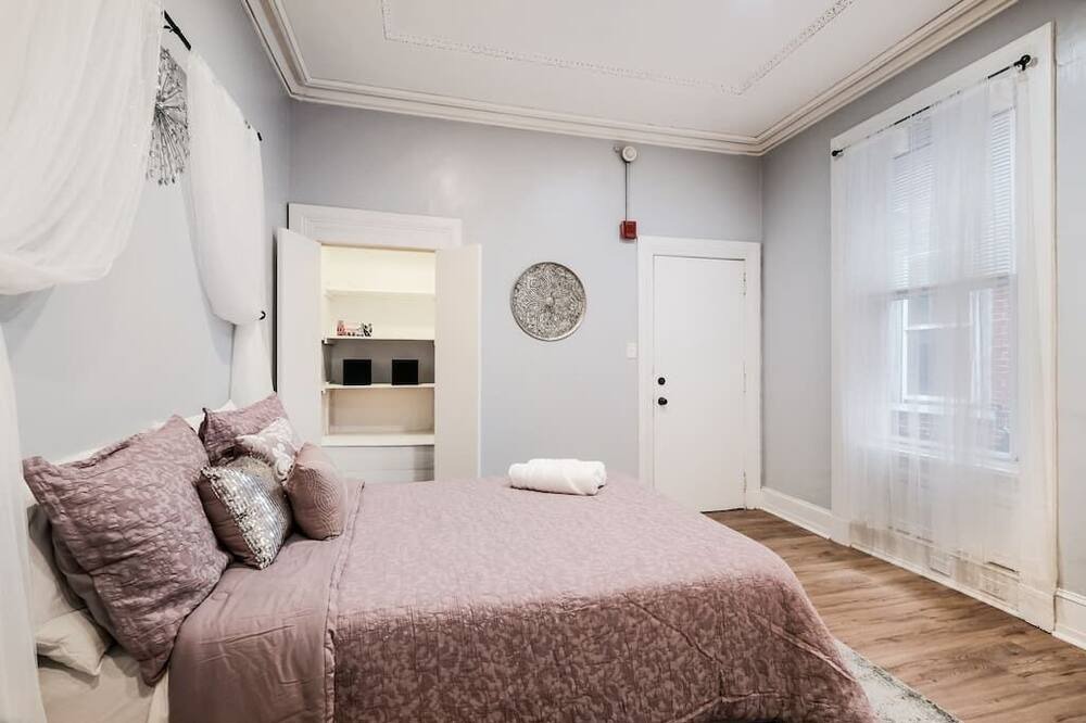 Photo of Bedroom in Spring Garden