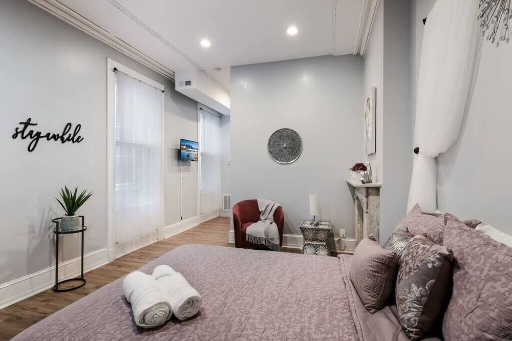 Photo of Bedroom in Spring Garden