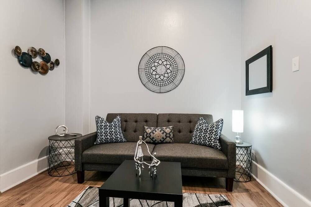 Photo of Livingroom in Spring Garden