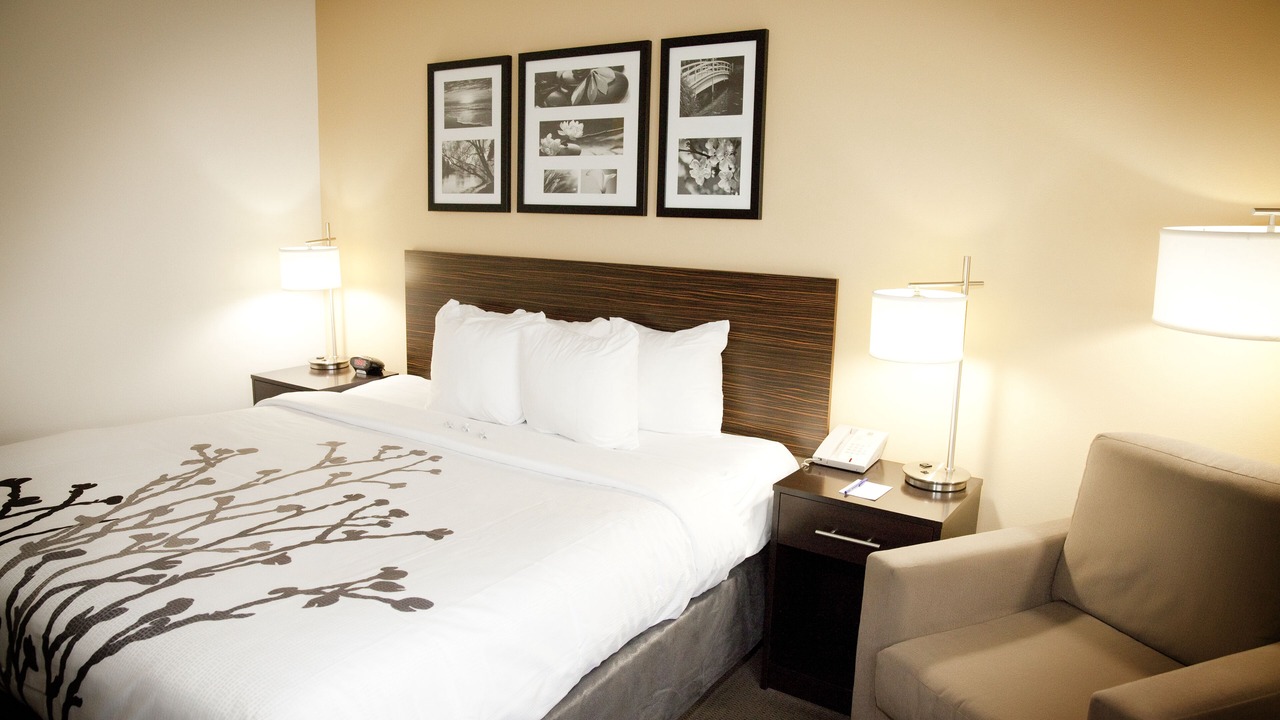 Photo of Bedroom in Moundsville