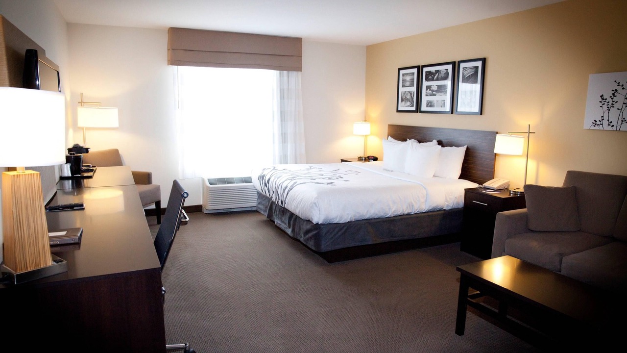 Photo of Bedroom in Moundsville