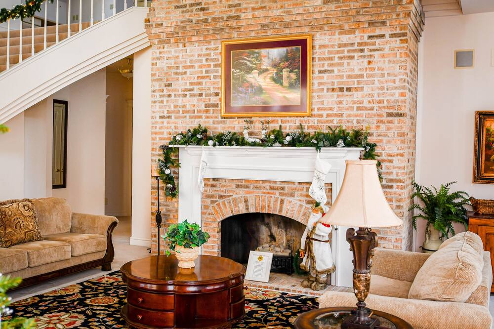 Photo of Livingroom in Farmington