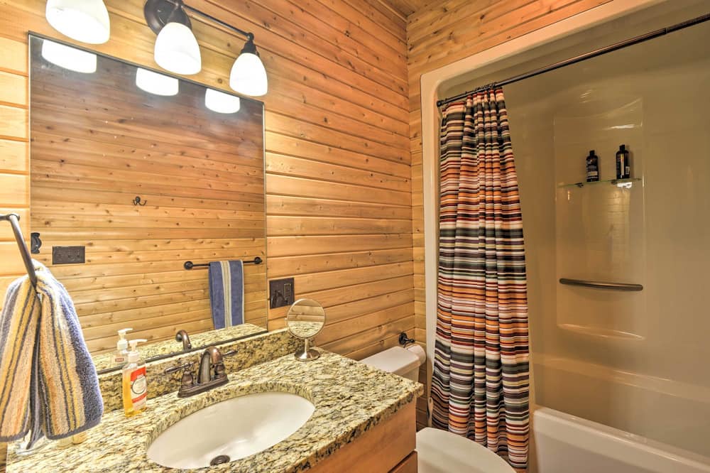 Photo of Bathroom in Indian Lake