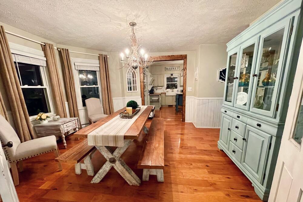 Photo of Bedroom in Elmira