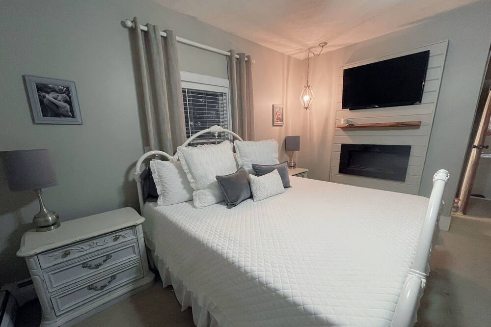 Photo of Livingroom in Elmira