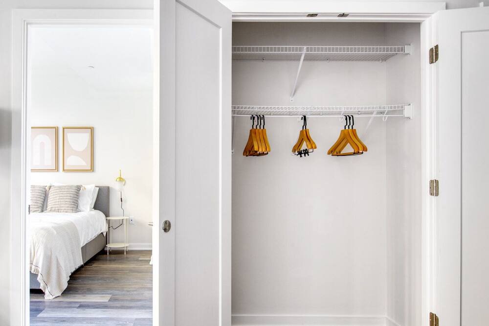 Photo of Bedroom in Crystal City