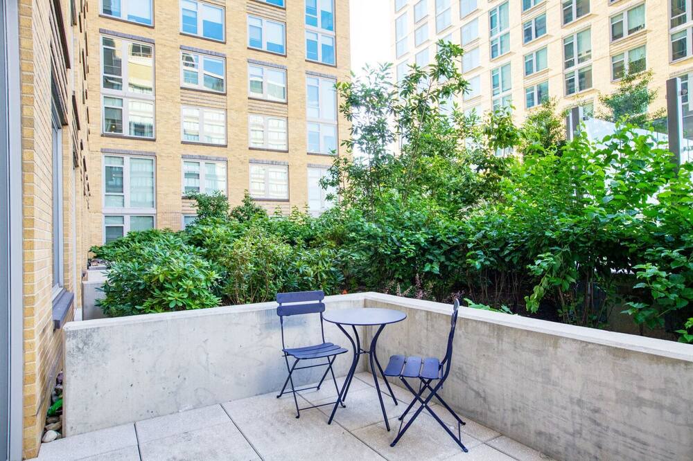 Photo of Patio Balcony in Crystal City