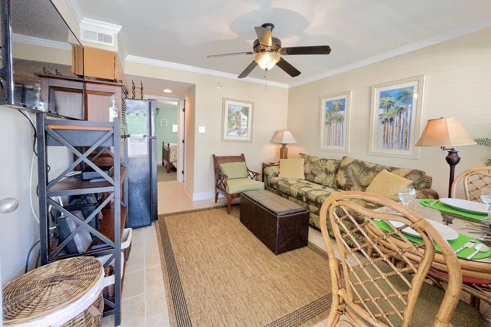 Photo of Livingroom in Avalon