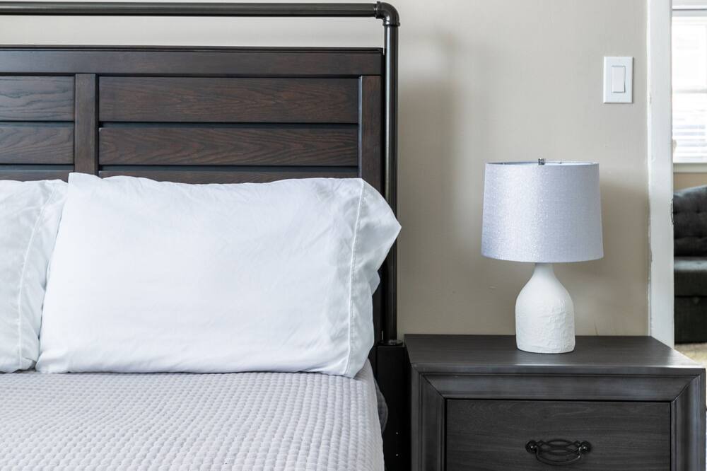 Photo of Bedroom in Kearny