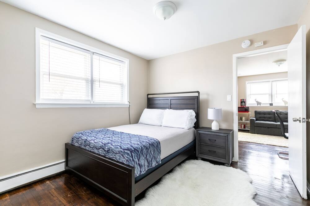 Photo of Bedroom in Kearny