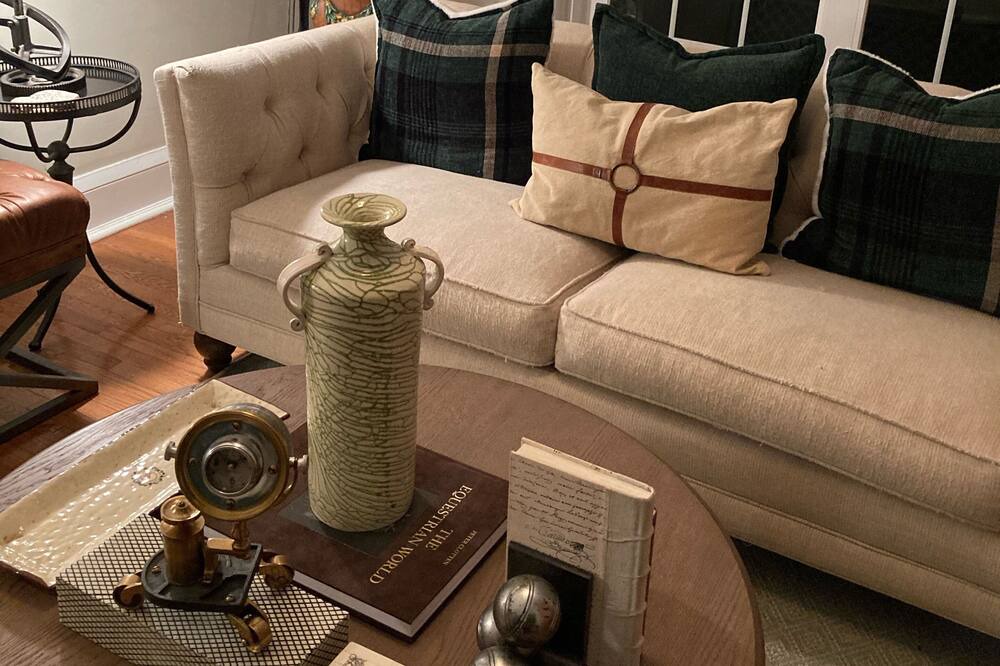 Photo of Livingroom in Haverford