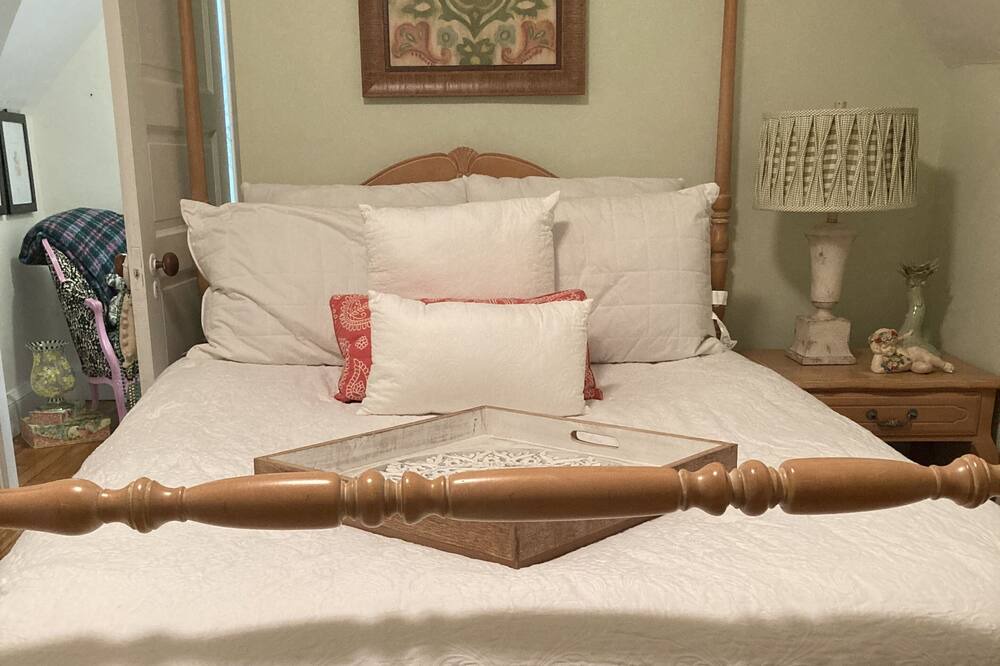 Photo of Bedroom in Haverford