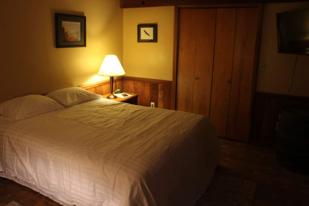 Photo of Bedroom in Treasure Lake