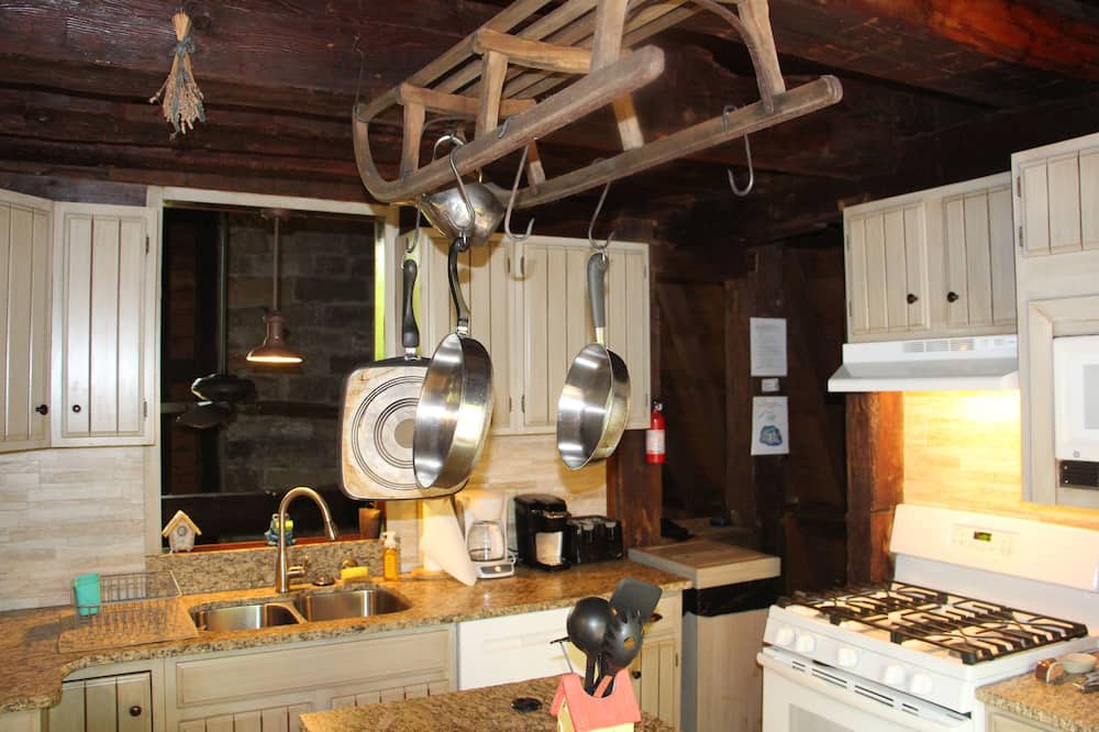 Photo of Kitchen in Treasure Lake