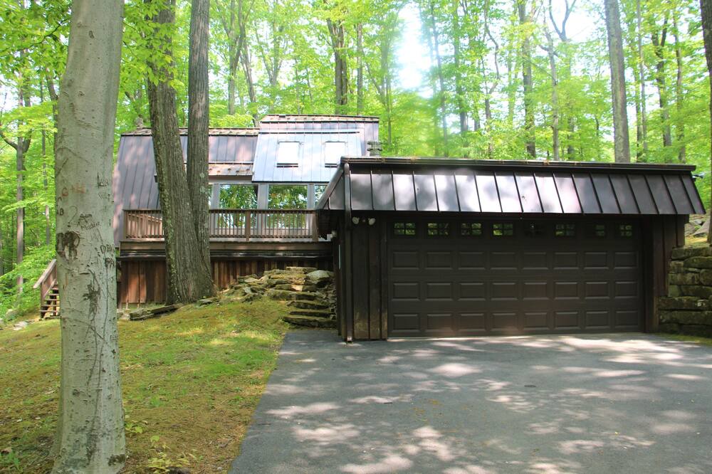 Photo of Outdoor in Treasure Lake