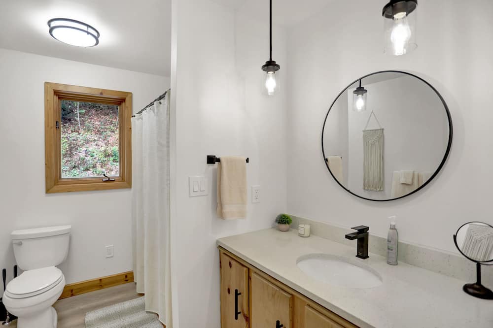 Photo of Bathroom in Duncannon