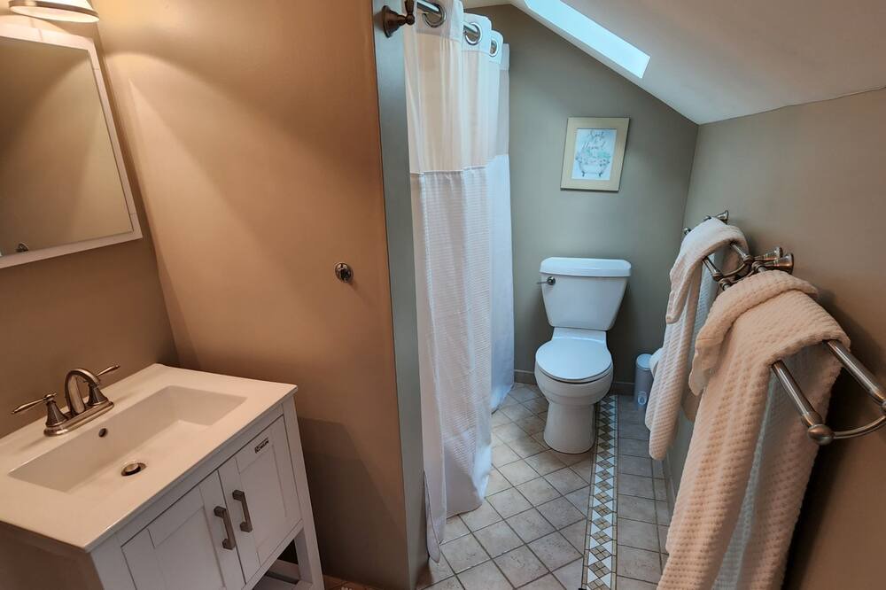 Photo of Bathroom in Lewisburg