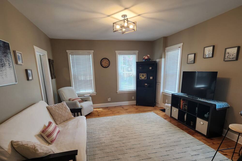 Photo of Livingroom in Lewisburg