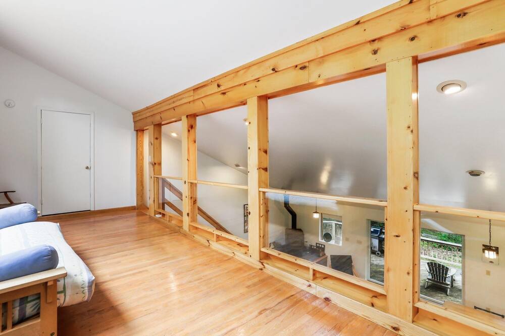 Photo of Bedroom in Berkeley Springs