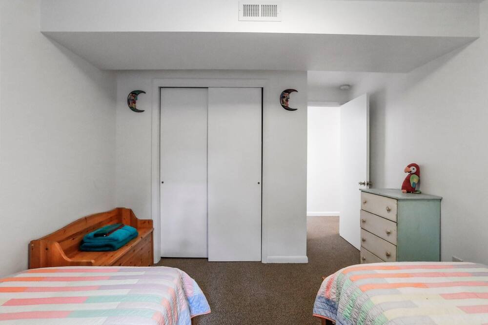 Photo of Bedroom in Berkeley Springs