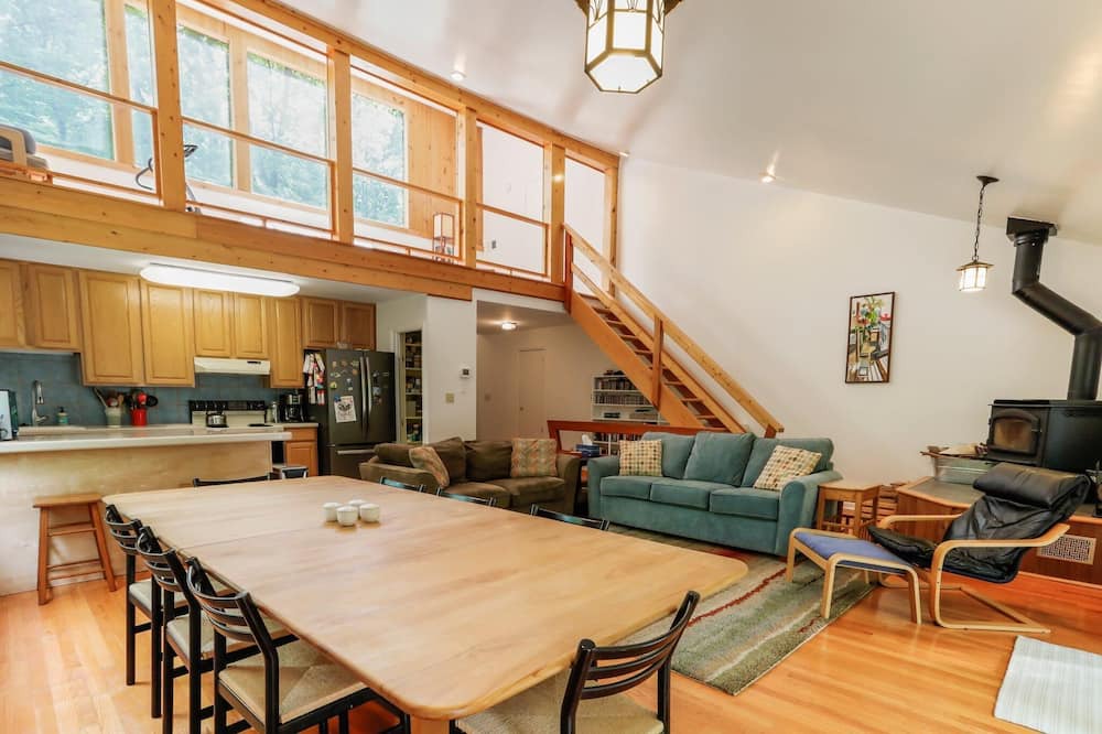 Photo of Livingroom in Berkeley Springs