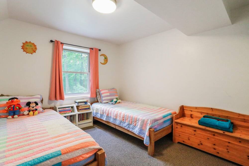Photo of Bedroom in Berkeley Springs