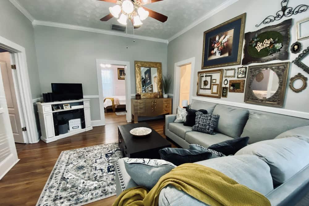 Photo of Livingroom in Somerset
