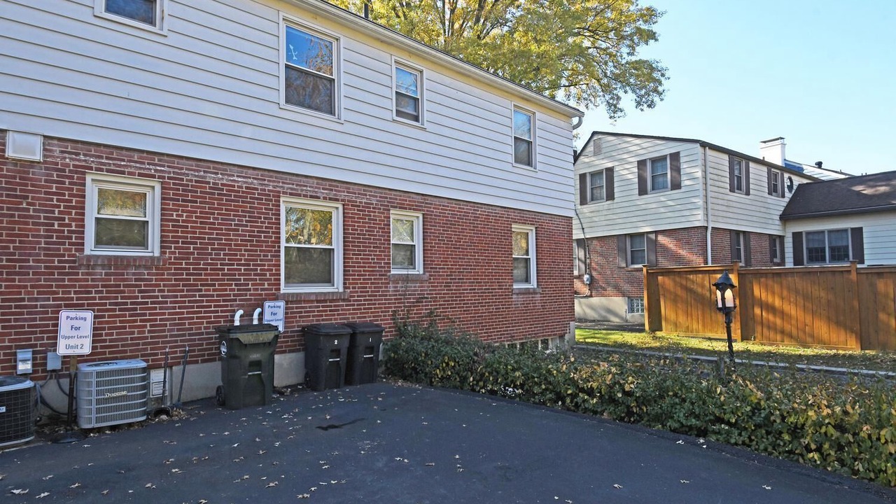 Photo of Outdoor in Roselawn Finance