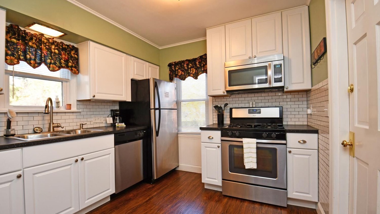 Photo of Kitchen in Roselawn Finance