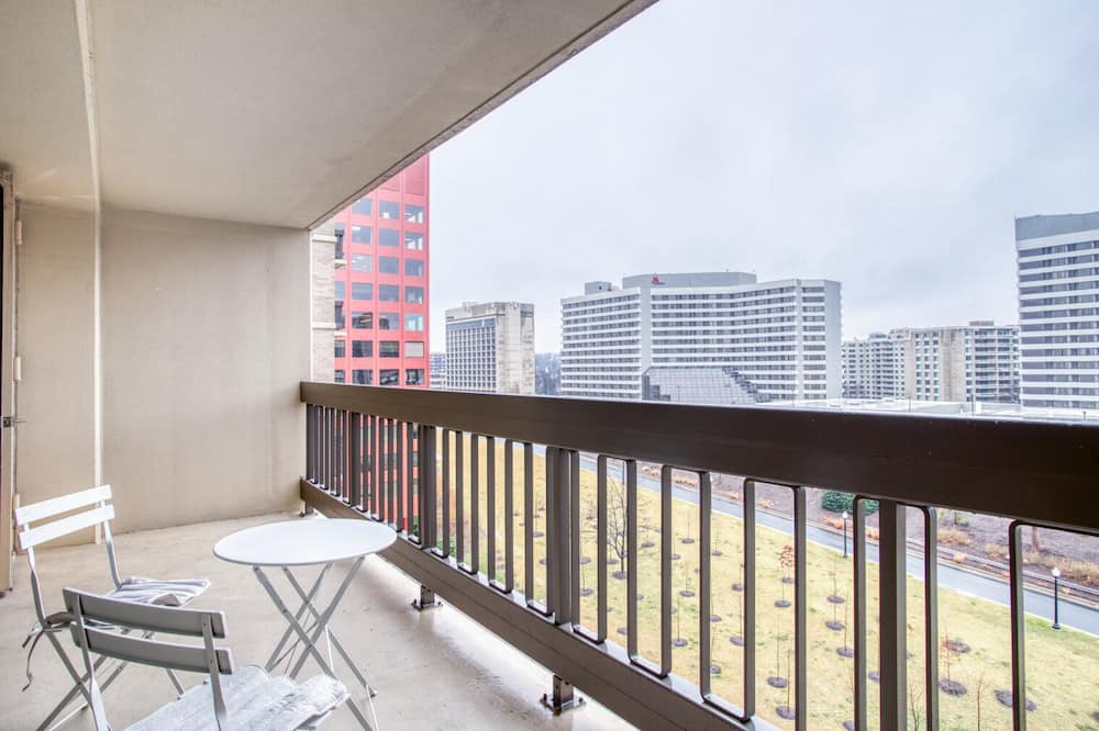 Photo of Patio Balcony in Crystal City