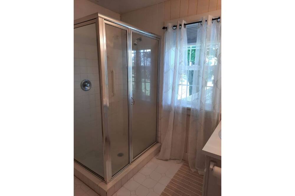 Photo of Bathroom in Steelville