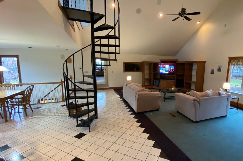 Photo of Livingroom in Hummels Wharf