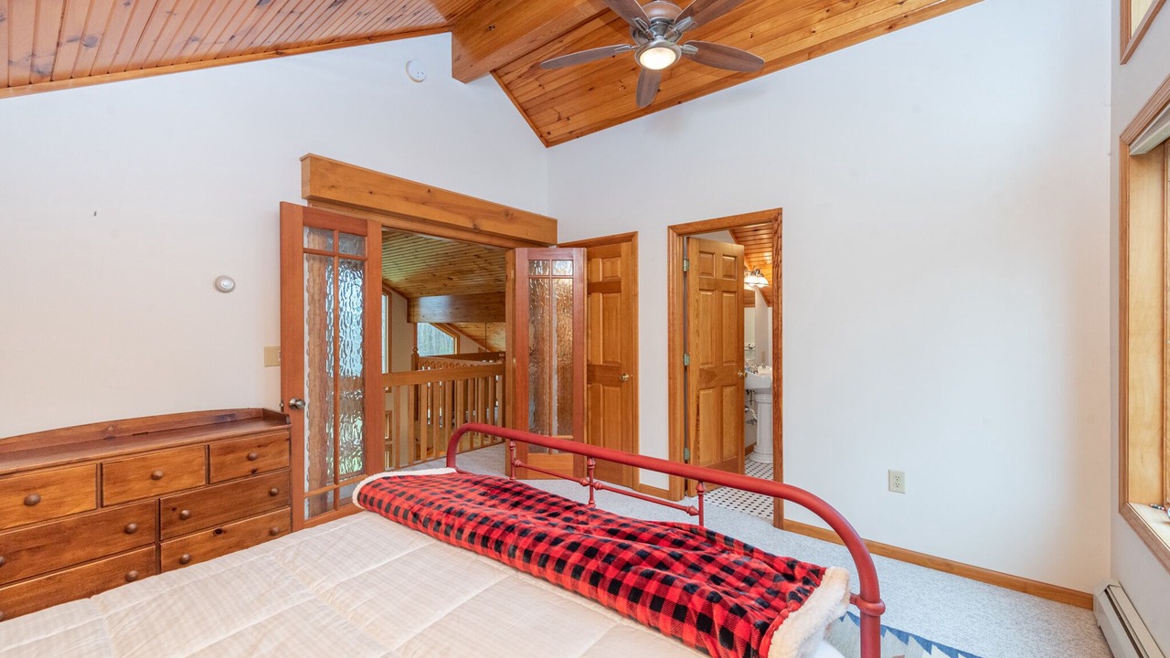 Photo of Bedroom in North Glade Hills