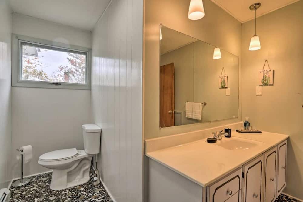 Photo of Bathroom in Port Jervis