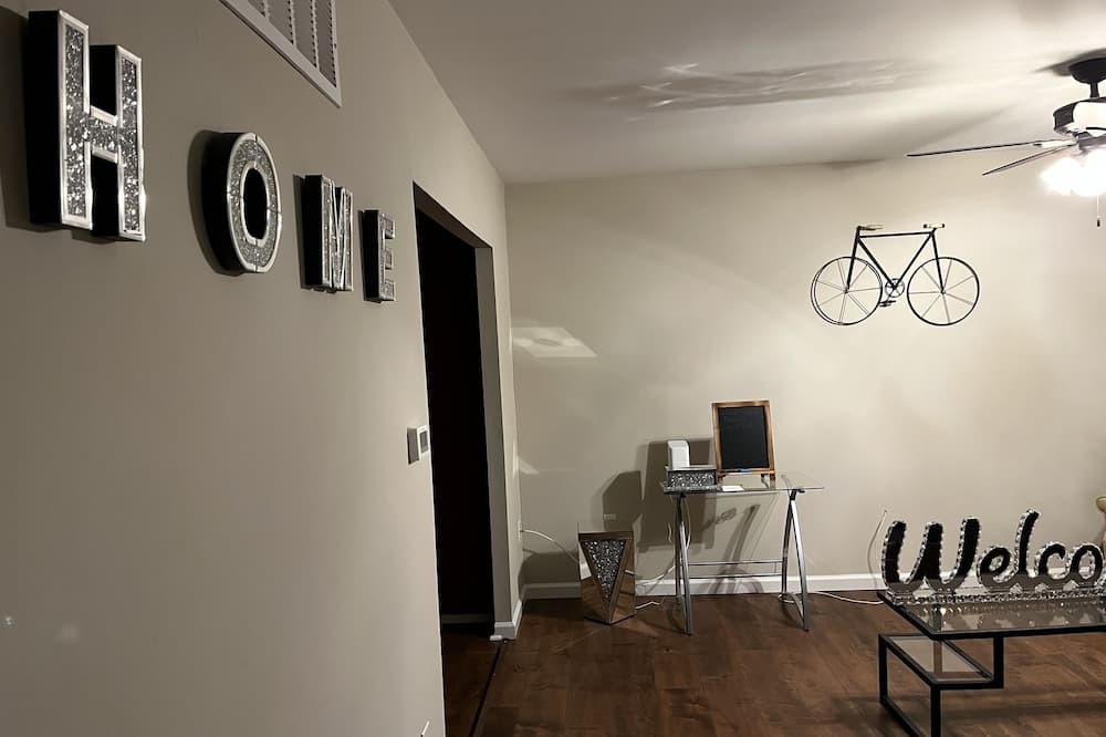 Photo of Livingroom in Grenloch