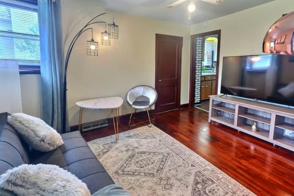 Photo of Bedroom in LaVale